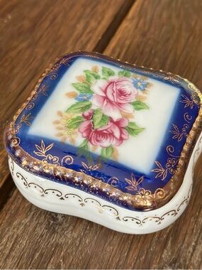 Vintage Porcelain Rose Trinket Box Cobalt Blue Gold Filigree